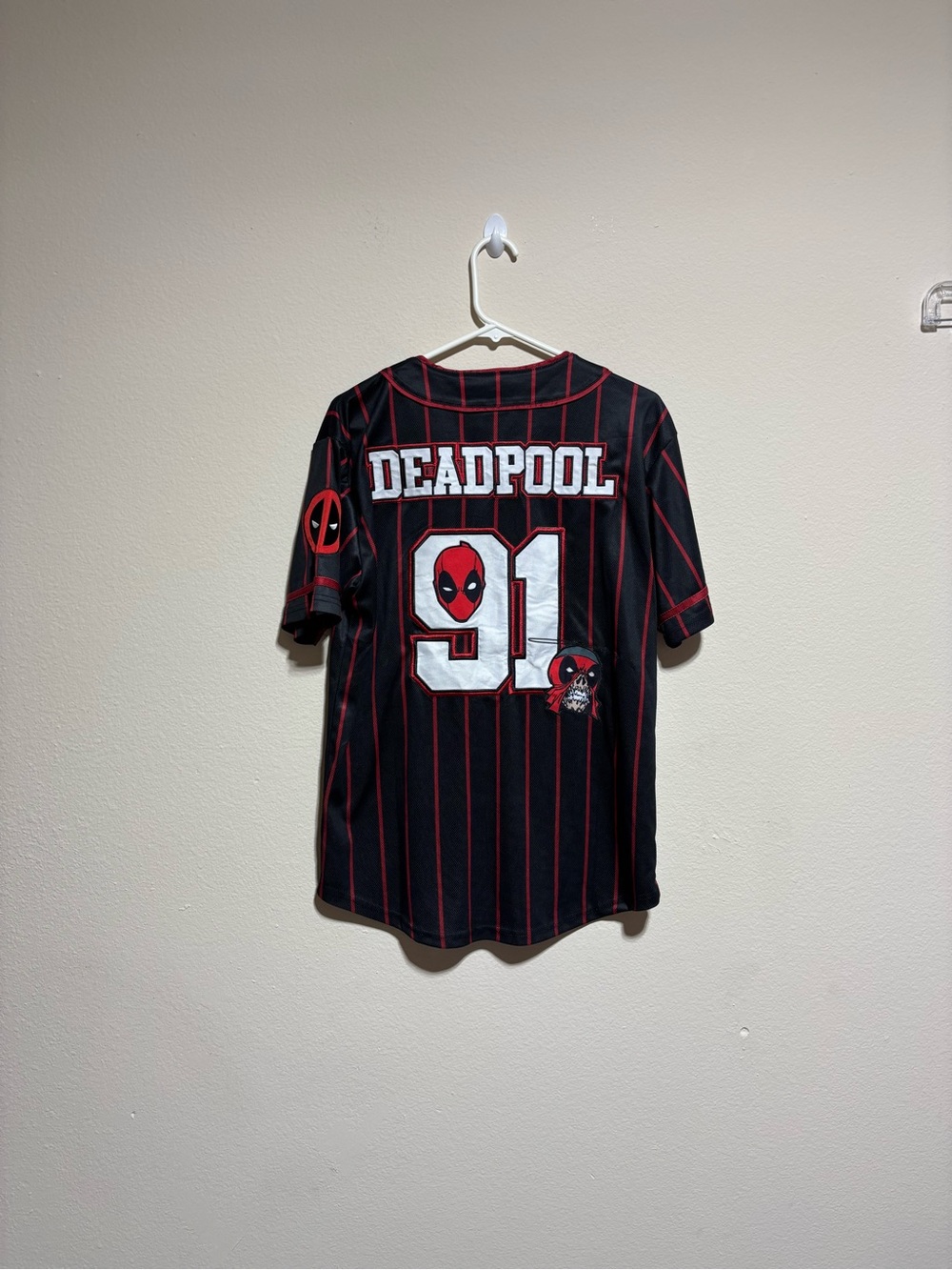Marvel Black & Red Team Deadpool Baseball Jersey - Picture 2 of 5